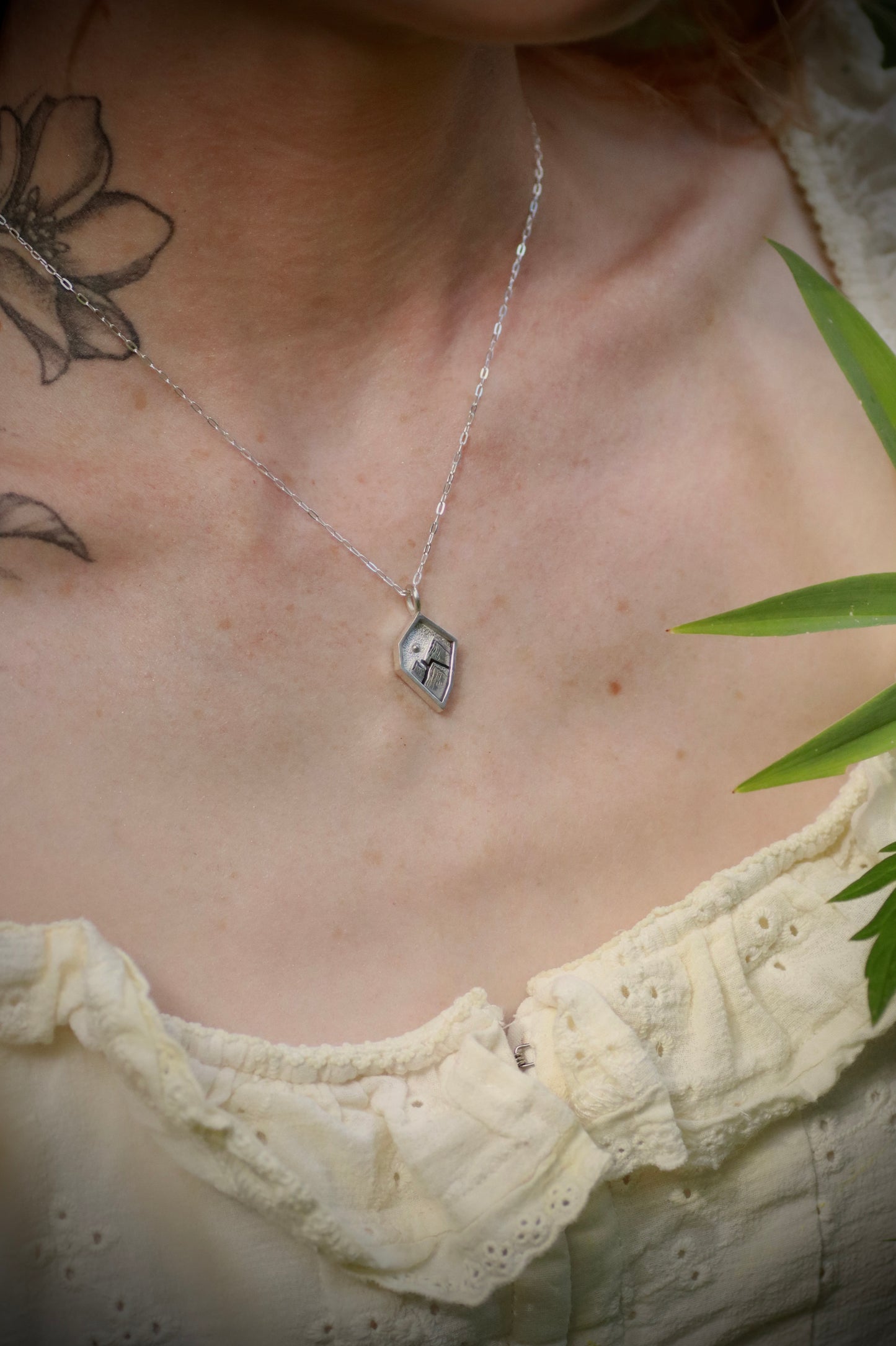 Faceted Mountain Momento