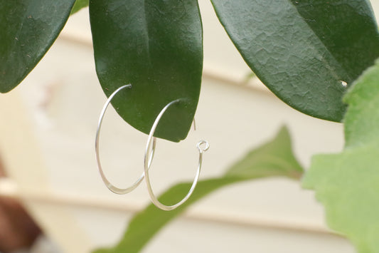 Air-y babe hoops- silver